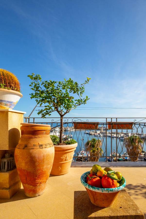 Solemar Sicilia - Casa Porto Bagnera Villa Санта Флавия Екстериор снимка