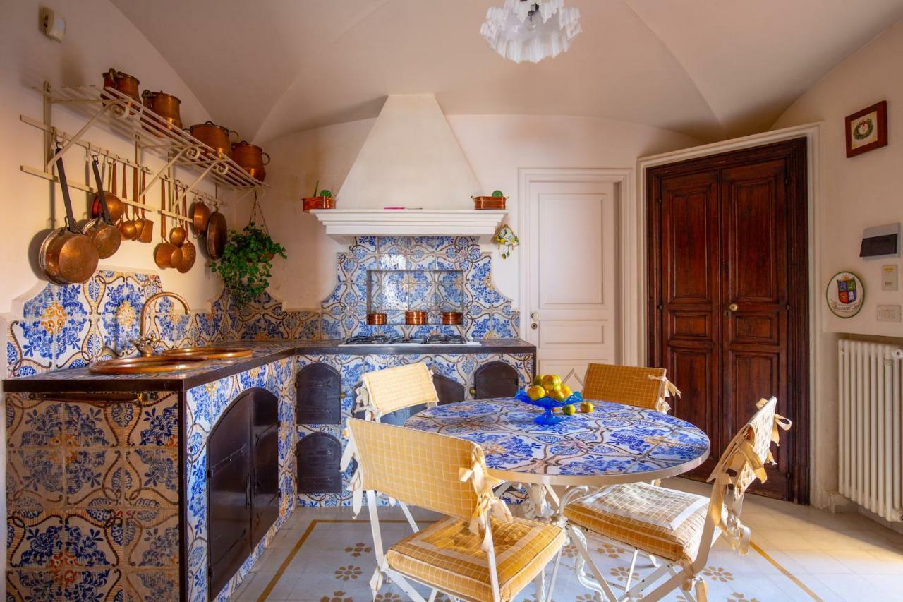 Solemar Sicilia - Casa Porto Bagnera Villa Санта Флавия Екстериор снимка